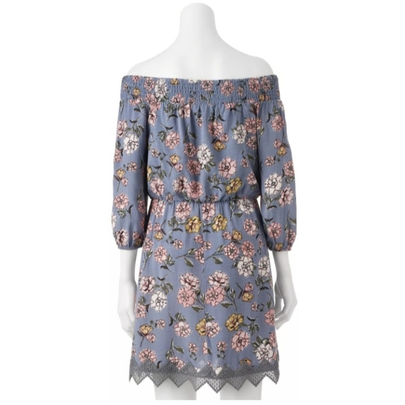 Three Pink Hearts Floral Off the Shoulder Dress with Crochet Trim size Large - Picture 2 of 7